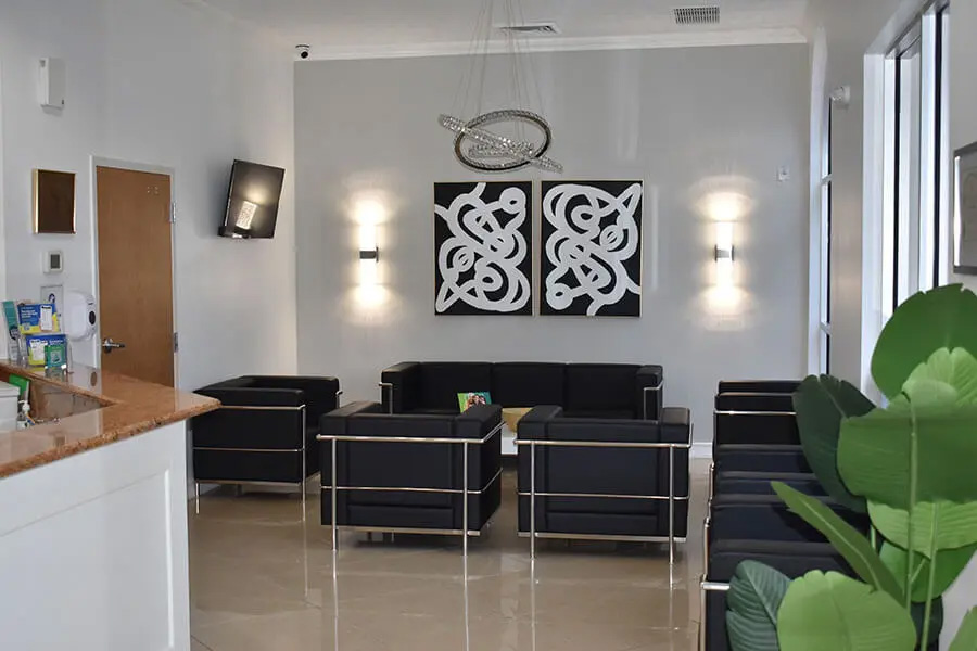 Office Interior Photo 4